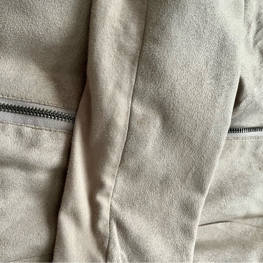 DKNY Jeans Faux Suede Biker Style Zipper Front Jacket Womens XS Neutral Beige - Picture 7 of 9